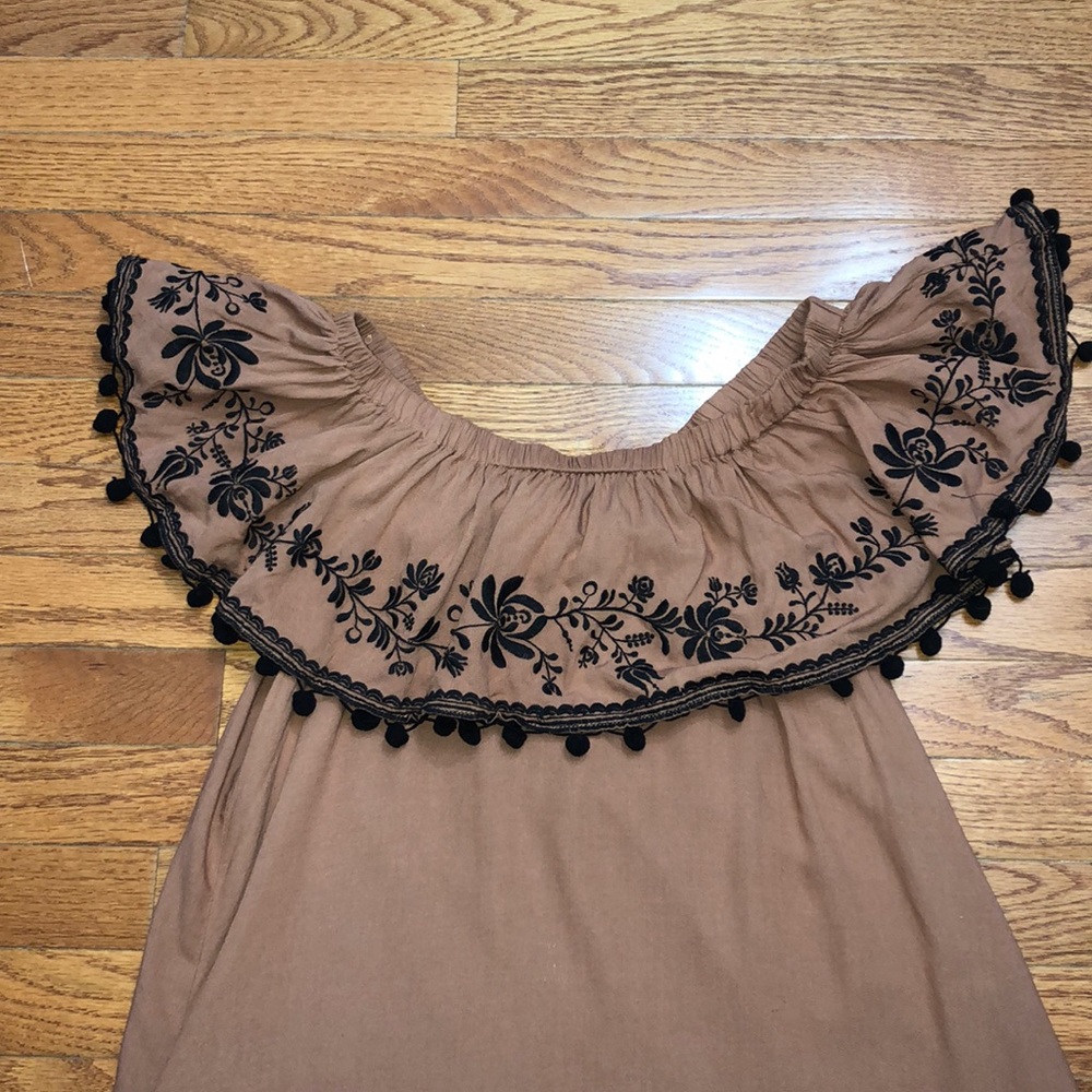 💕Tan Fiesta Top💕 - Picture 5 of 5